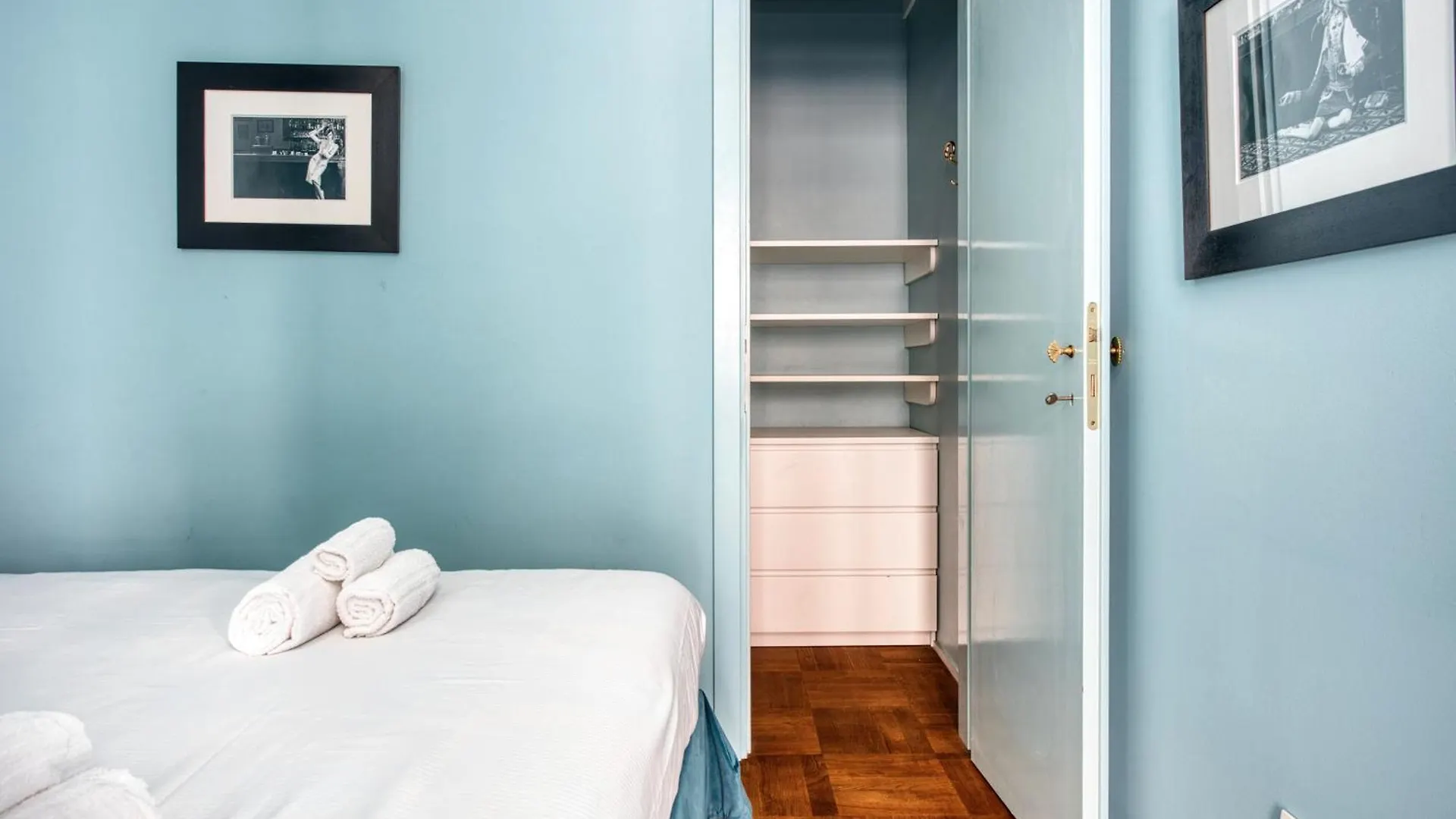 Domusmi Porta Nuova 52 Apartment Milan Italy